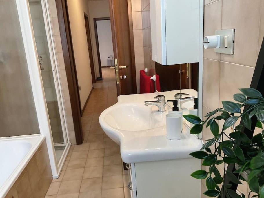 Casa Di Tom, Balcone E Parcheggio Apartamento Trento